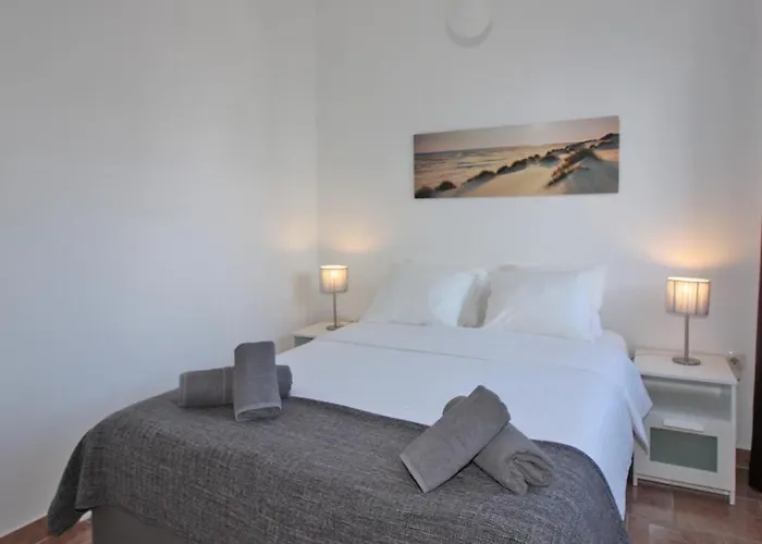 - Vrgada -appartement 50 M2 Avec Piscine Apartmán