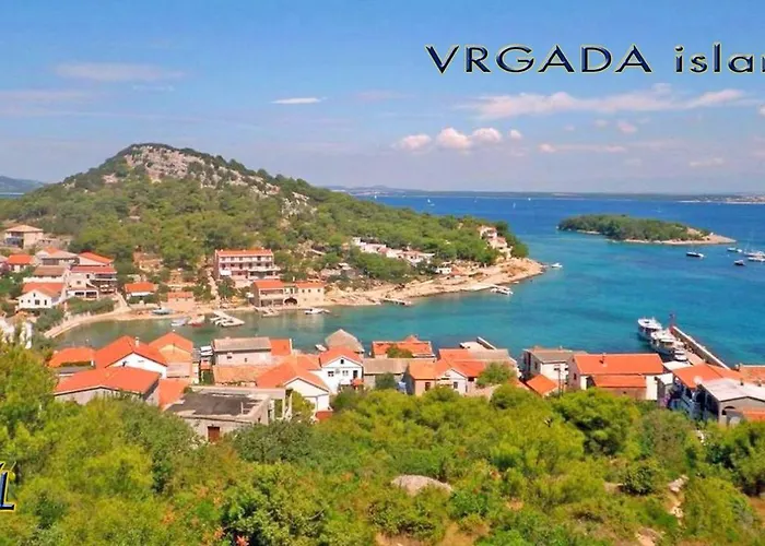 - Vrgada -appartement 50 M2 Avec Piscine 아파트