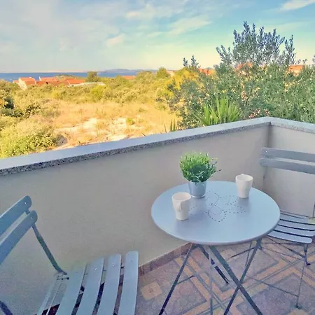 Appartamento - Vrgada -appartement 50 M2 Avec Piscine Pakoštane