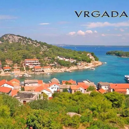 - Vrgada -appartement 50 M2 Avec Piscine Apartman