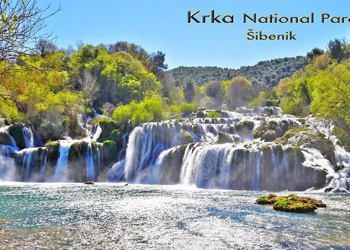 - Vrgada -appartement 50 M2 Avec Piscine * Пакоштане